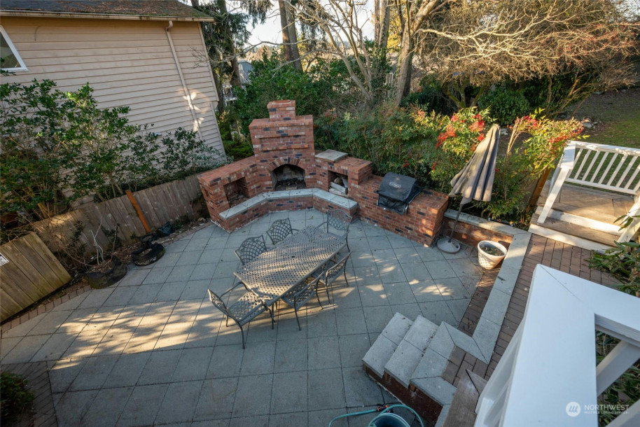 98115 312 NE 95TH ST-10