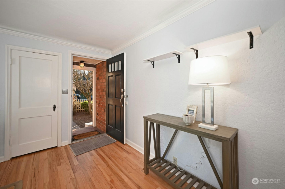 98115 312 NE 95TH ST-4
