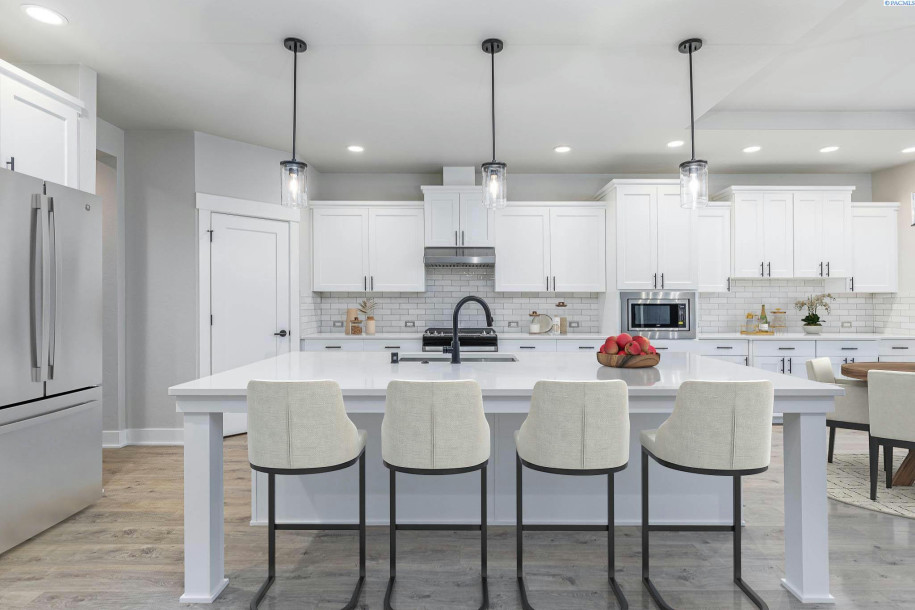 385 DELTA ST, Richland, WA 99352-6