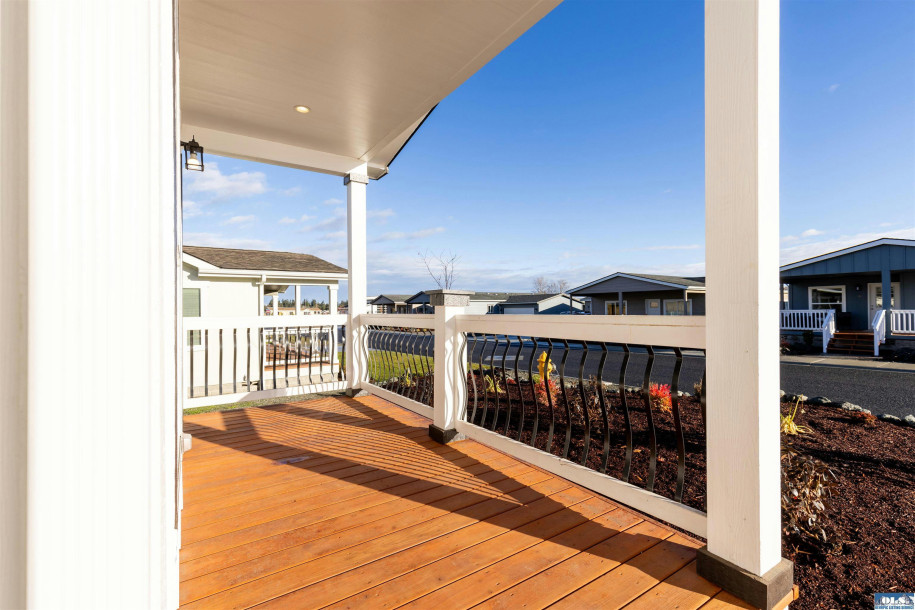 901 N IRIS AVE, Sequim, WA 98382-9
