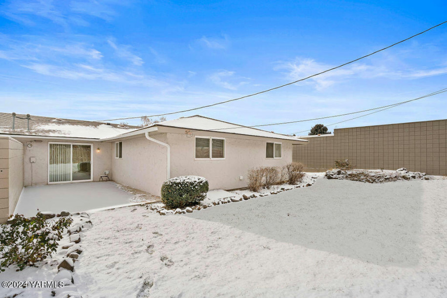 4903 MCCARGAR ST, Yakima, WA 98908-1