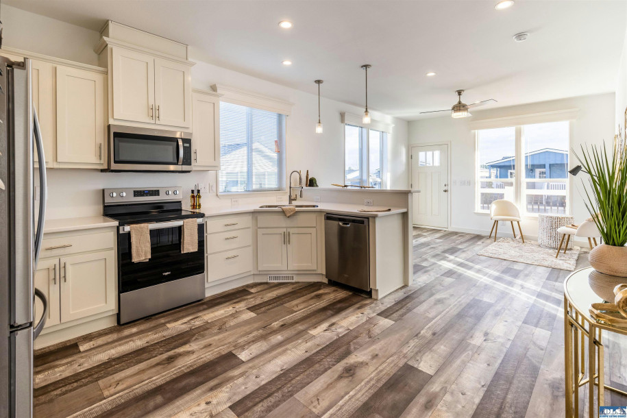 901 N IRIS AVE, Sequim, WA 98382-8
