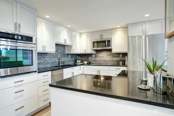 6535 SEAVIEW AVE NW APT 605B-3