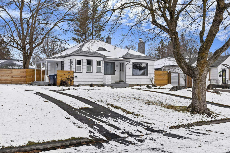 733 E THURSTON AVE, Spokane, WA 99203-1